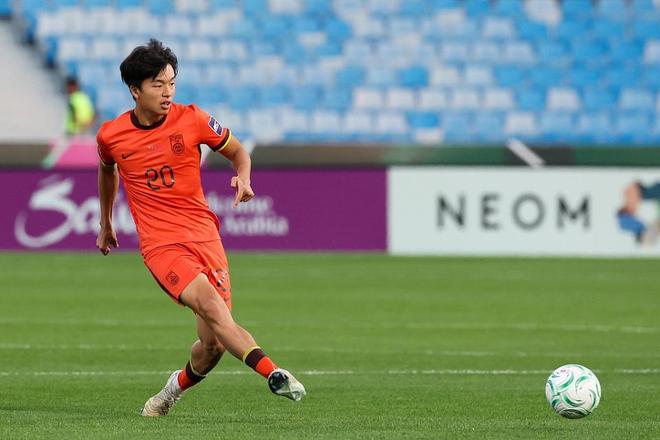 中国男足出征澳大利亚名单调整 塞尔吉尼奥和魏