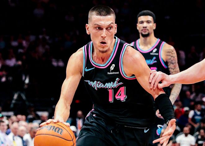 热火迎战雄鹿 字母哥调侃阿德巴约82分