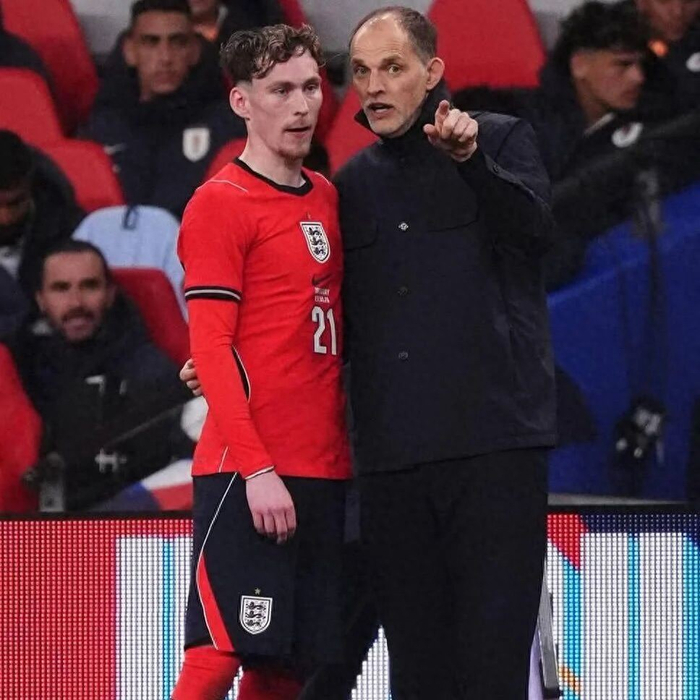 英格兰队首秀引热议 加纳获“迷你巴尔韦德”称