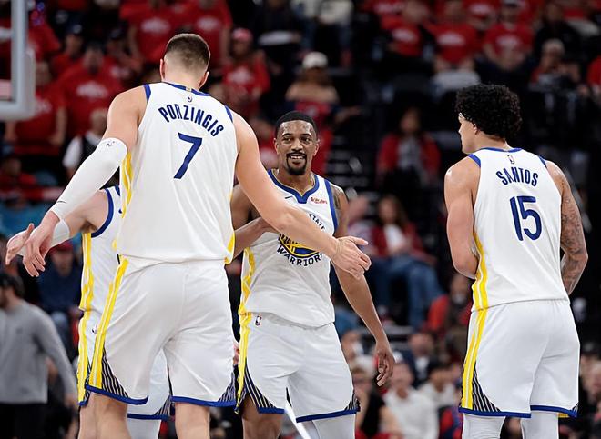 勇士逆转快船晋级季后赛附加赛次轮 梅尔顿表现