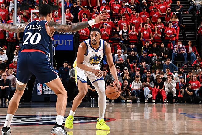 勇士逆转快船晋级季后赛附加赛次轮 梅尔顿表现