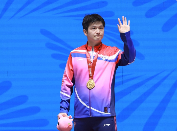 樊振东缺席伦敦世乒赛引热议，中国乒协回应自